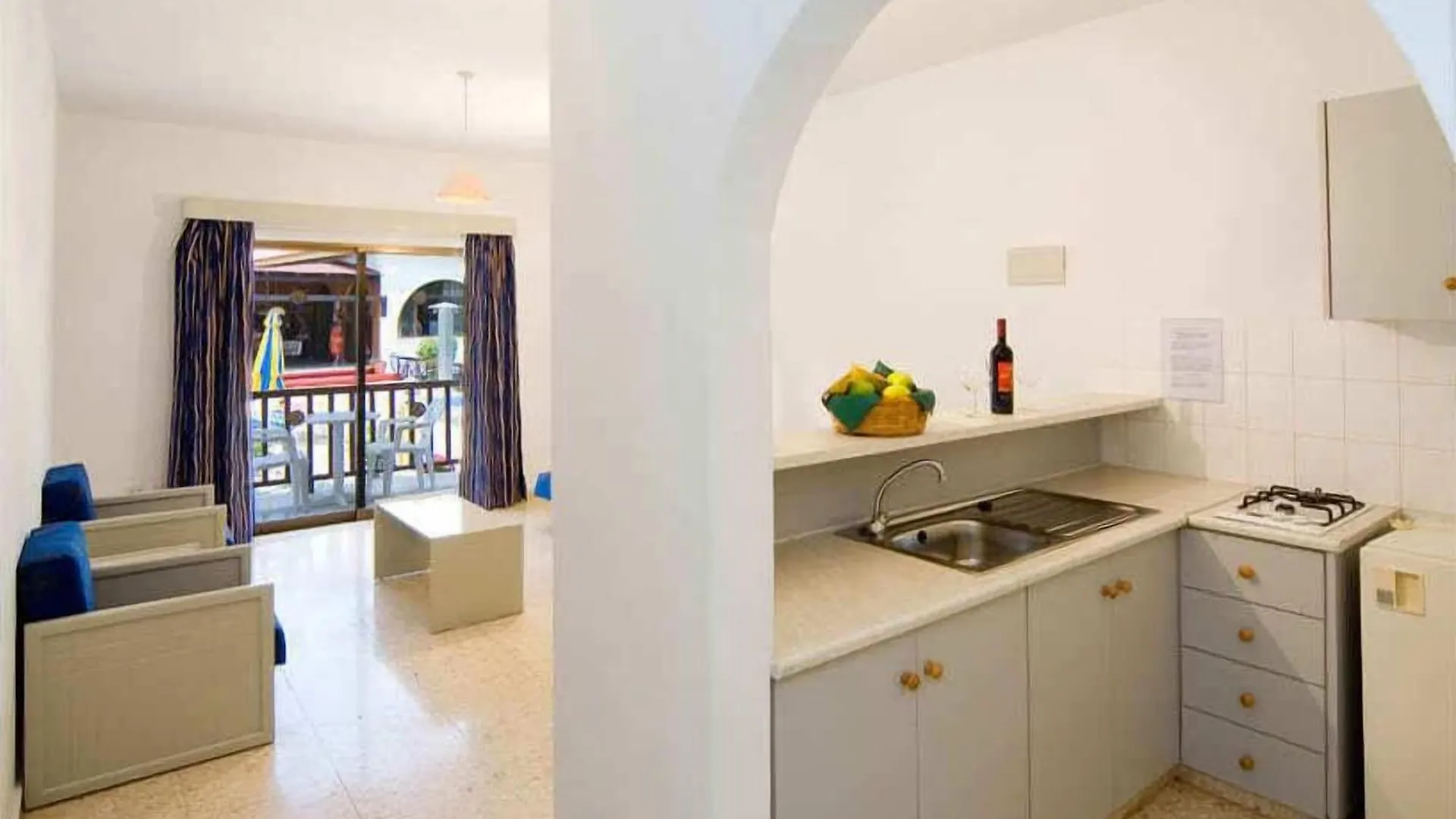 Cosmelenia Hotel Apartments Ayia Napa